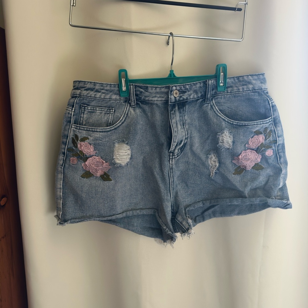 Floral Embroidered Denim Shorts